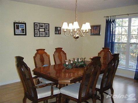 Spacious Dining Room