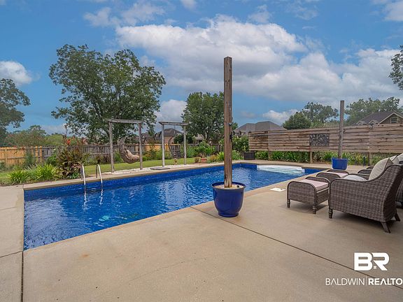 4th image of 23904 Tullamore Dr