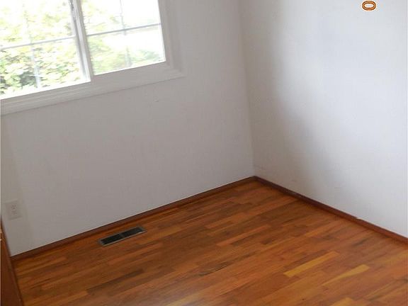 5th image of 5113 Lacey Blvd SE