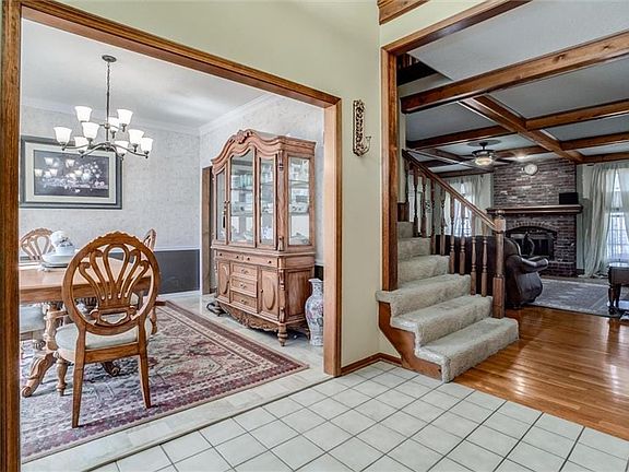 5th image of 9604 W 123rd St