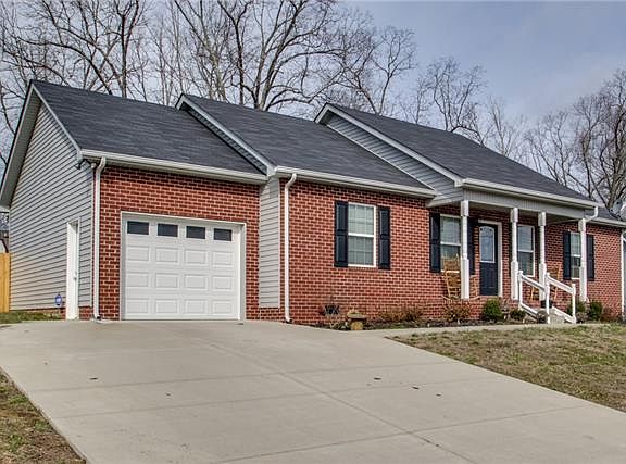 3rd image of 7606 Leverette Dr