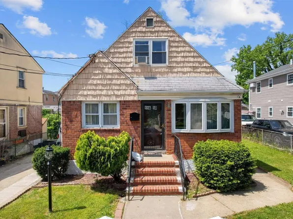 116-38 194th Street, Saint Albans, NY 11412