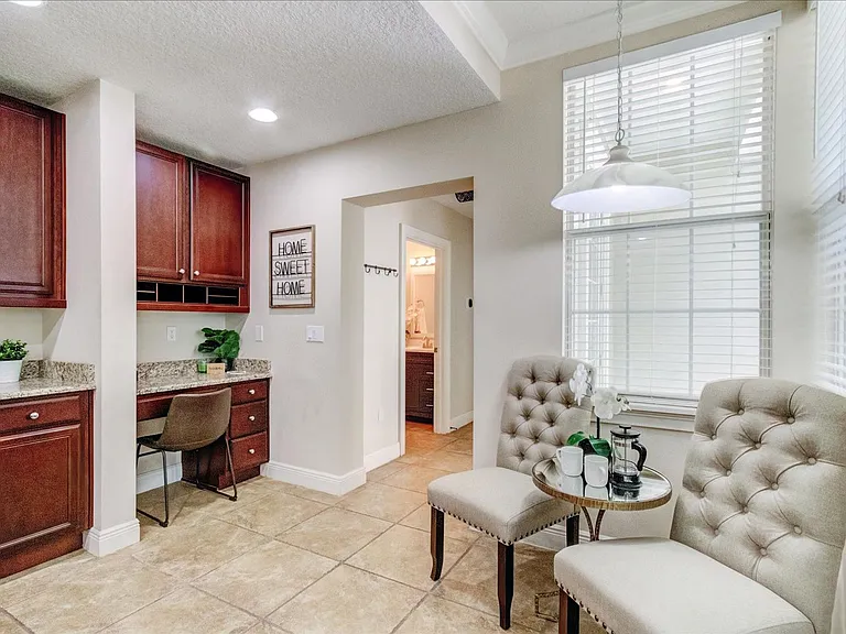 1570 Lake Baldwin Ln #A — Photo 8