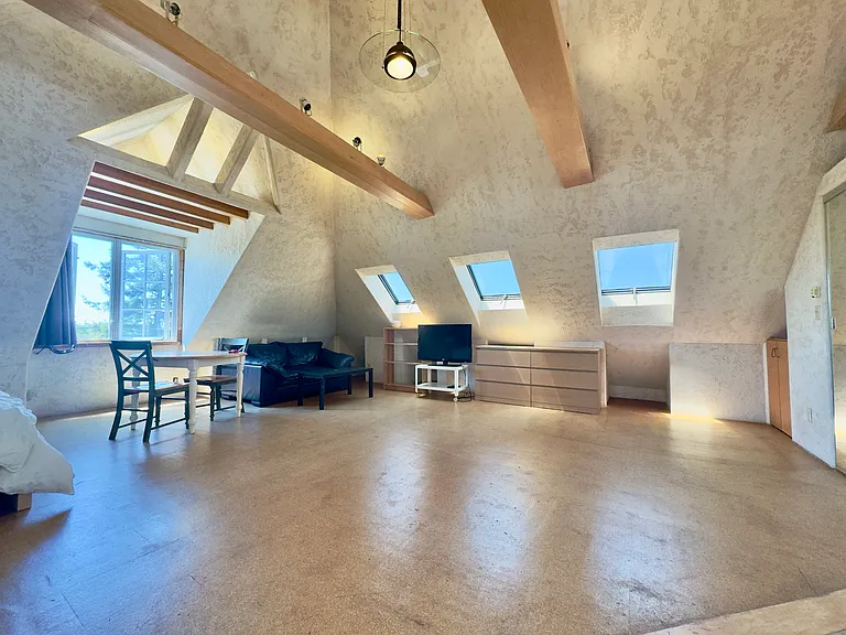 1939 Stuart St #4 — Photo 7