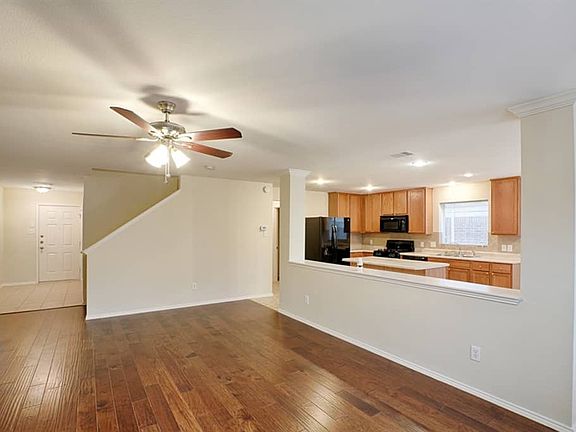 5th image of 10628 Colfax Dr