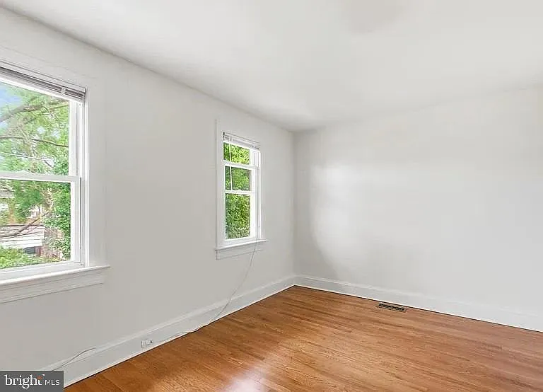 440 Delafield Pl NW — Photo 20