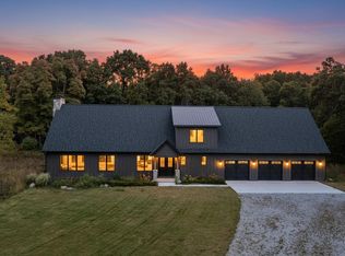 1956 Percy Ln, Highland, MI 48357