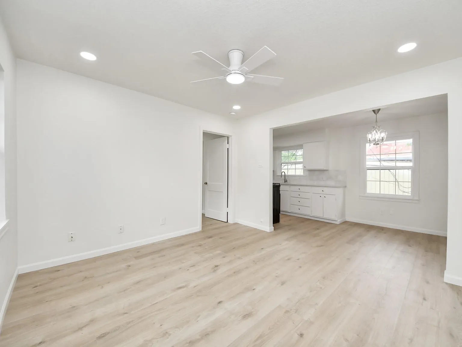 1 bed, 1.0 bath, 525 sqft, $900 — Photo 3