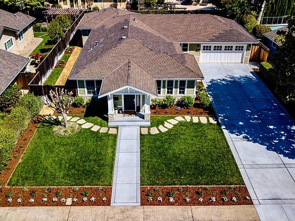 2nd image of 1857 Cabana Dr