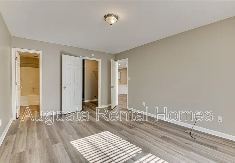 7002 Reagan Cir #1 — Photo 23