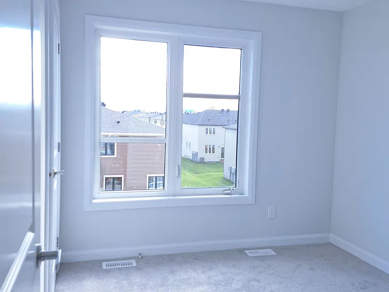 288 Elsie Macgill Walk — Photo 6