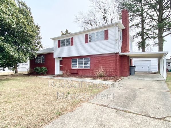 9 Shirley Dr, Hampton, VA 23666