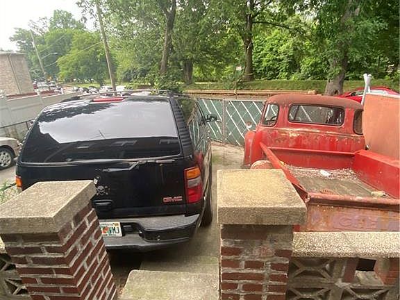 4th image of 3447 Olinville Ave