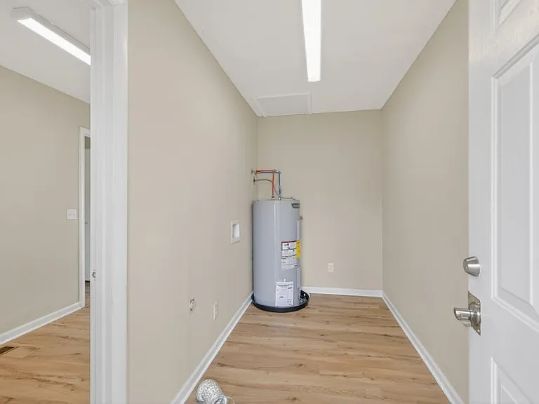 105 Kingwood Ave — Photo 26
