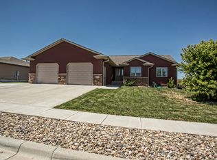 4251 Fieldstone Dr, Rapid City, SD 57703