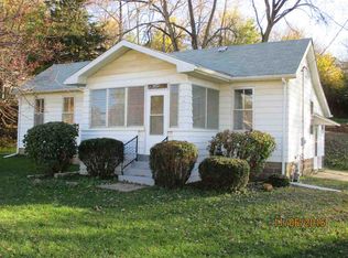 207 E 23rd Ave, Coal Valley, IL 61240