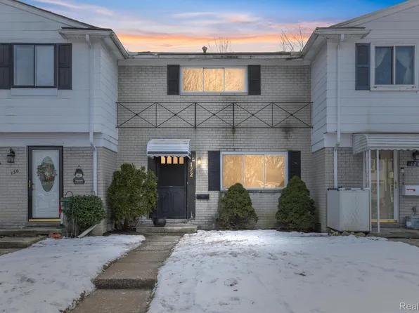 122 Parnacott Dr, Mount Clemens, MI 48043