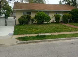 1512 Bowe Rd, Valley Stream, NY 11580