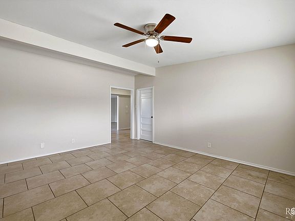 3rd image of 2105 A & M Ave #A