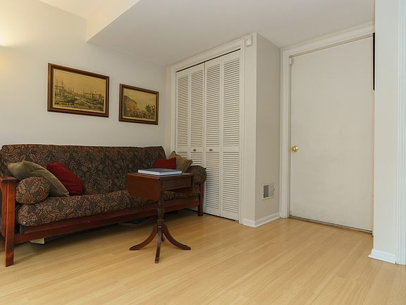 4th image of 34 Marengo Ave #A