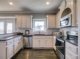 6103 NE 119th Ter, Kansas City, MO 64156
