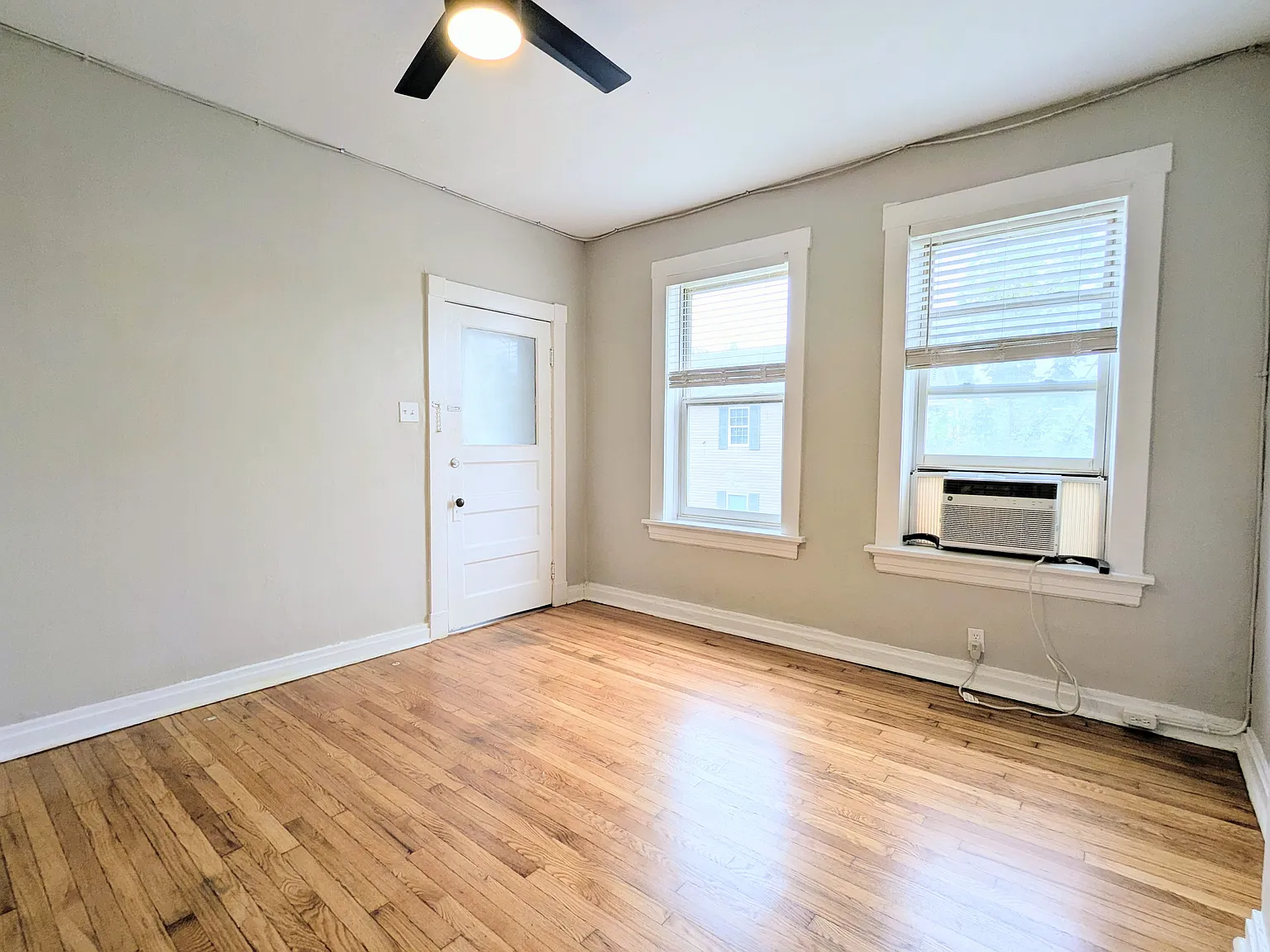 1 bed, 800 sqft, $760 — Photo 3