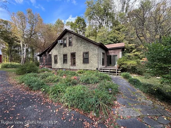 123 Plains Rd, New Paltz, NY 12561