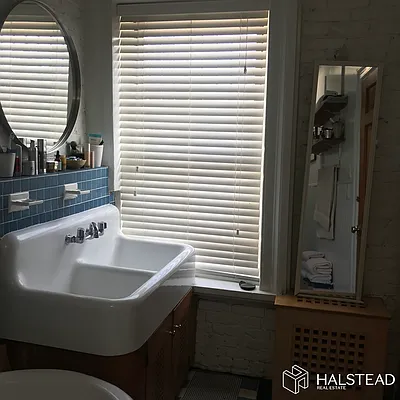 Rented by Halstead Real Estate | media 24