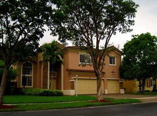 924 NE 36th Ave, Homestead, FL 33033