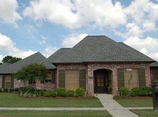 114 Derby Ln, Lafayette, LA 70508