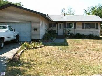 2nd image of 2083 Colusa St