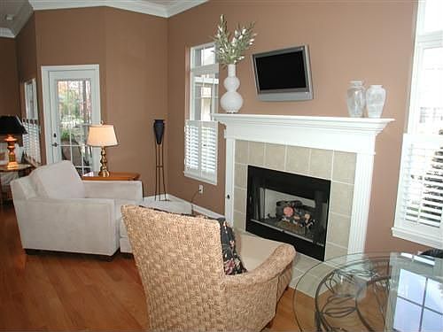 5th image of 926 S Baldwin Dr