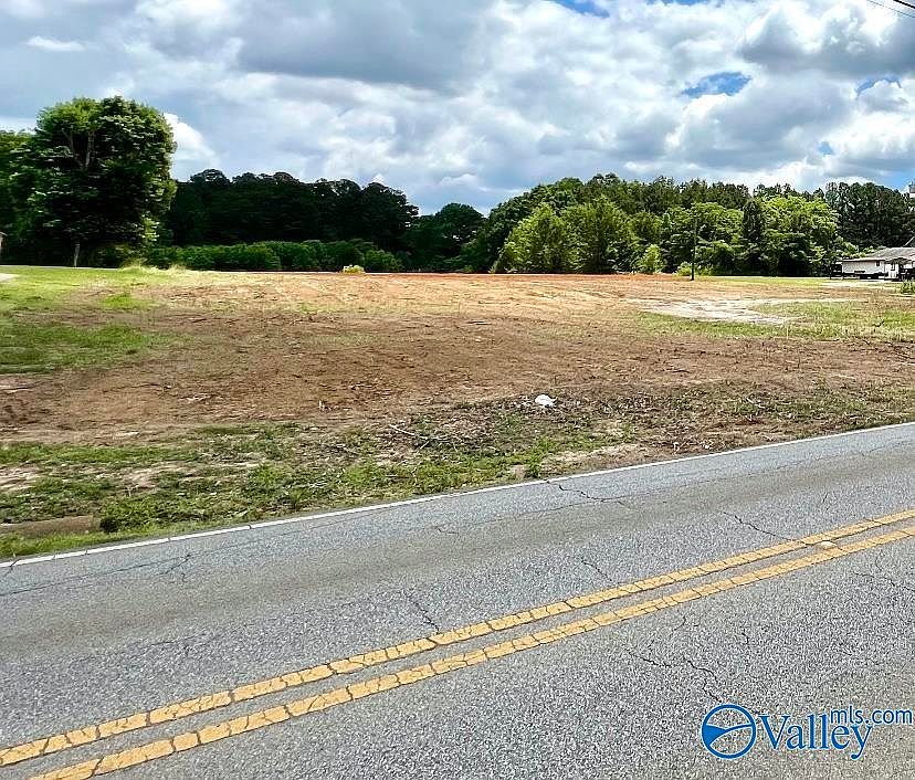 2nd image of 667 Nance Rd