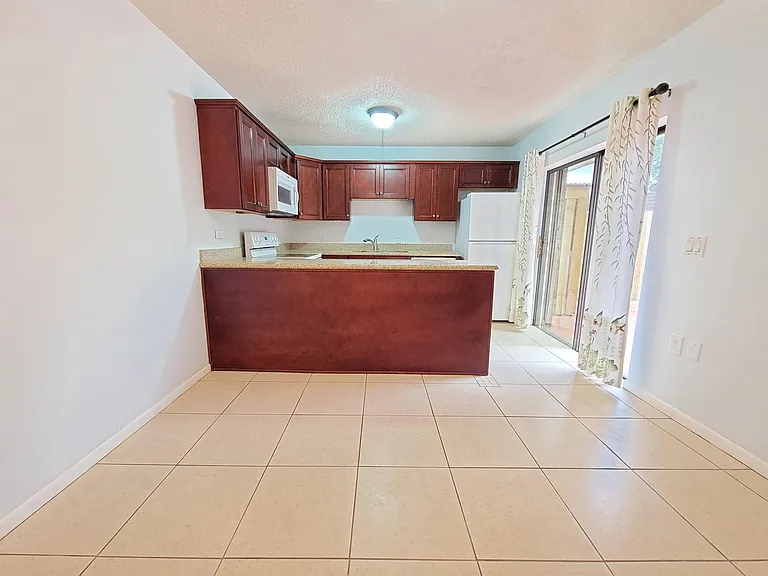 1522 15th Ln — Photo 10