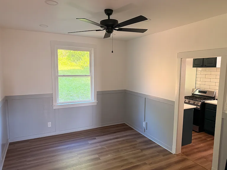 1405 Beechview Ave — Photo 3