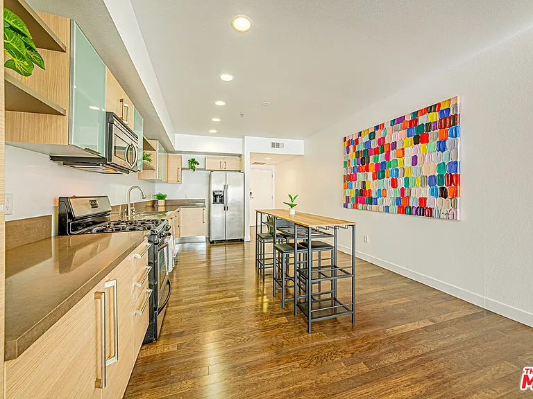 1234 Wilshire Blvd #321 — Photo 2