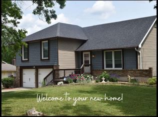 1419 Grandview Dr, Warrensburg, MO 64093