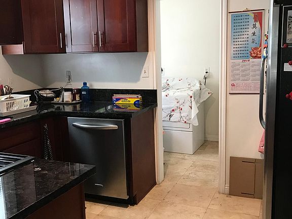 4th image of 3717 Lowell Ave