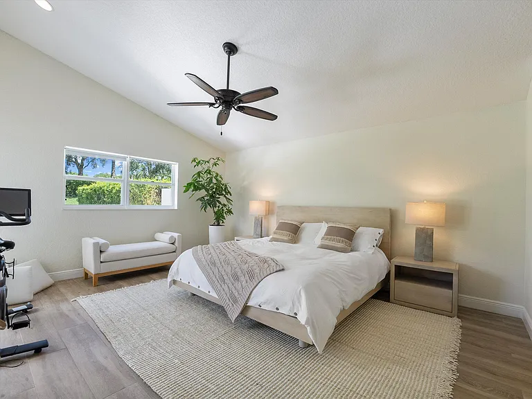 4033 Bluff Harbor Way — Photo 8