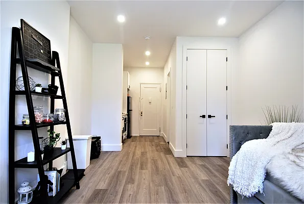 Rented by (Legacy) Tri Hill Realty Group LLC | media 2