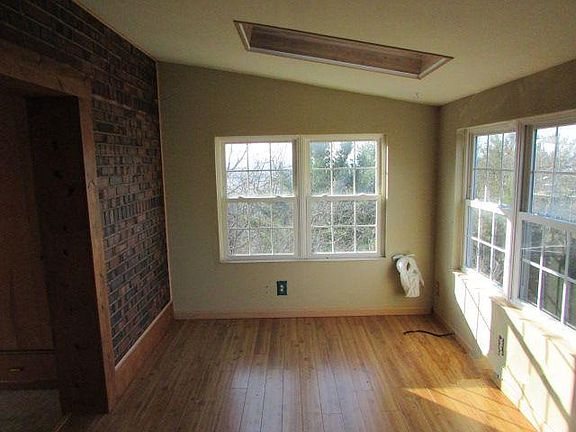 5th image of 69534 Highland Ave