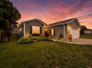901 33rd St SW, Bondurant, IA 50035