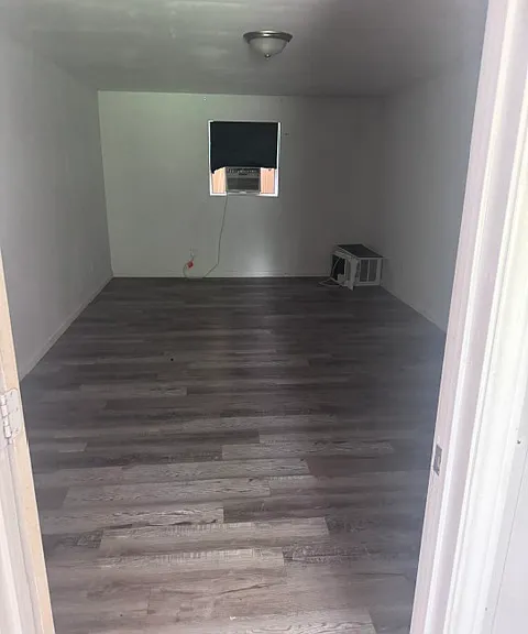 515 Winburn Ave — Photo 13