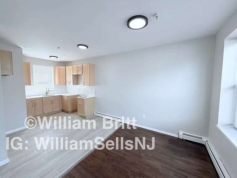 67 Brinkerhoff St #4D — Photo 4