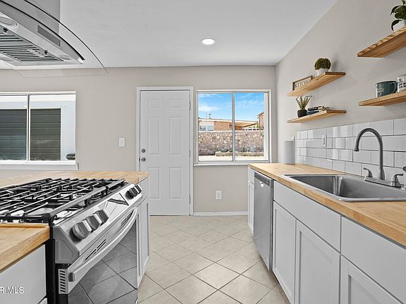 4th image of 10621 Murphy St