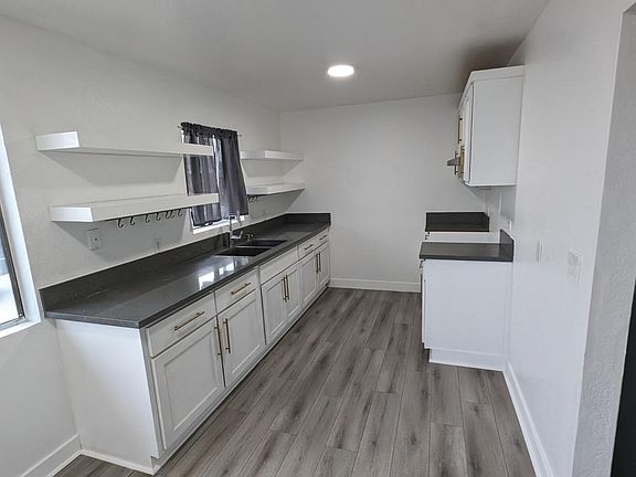 3rd image of 6034 Live Oak St APT A