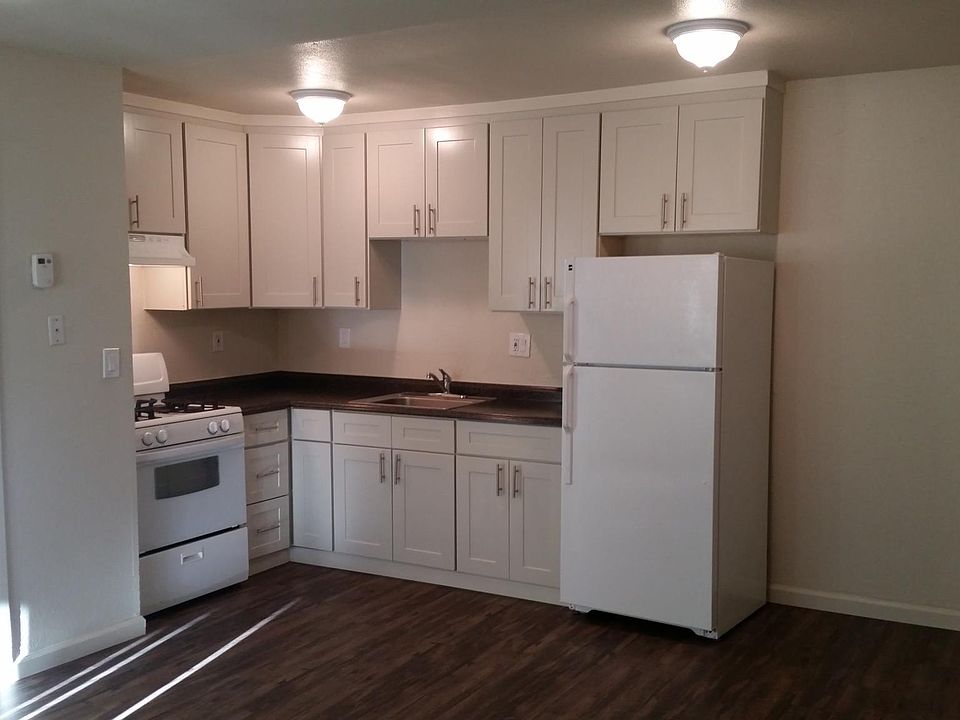1st image of 1305 Sunny Ct #12