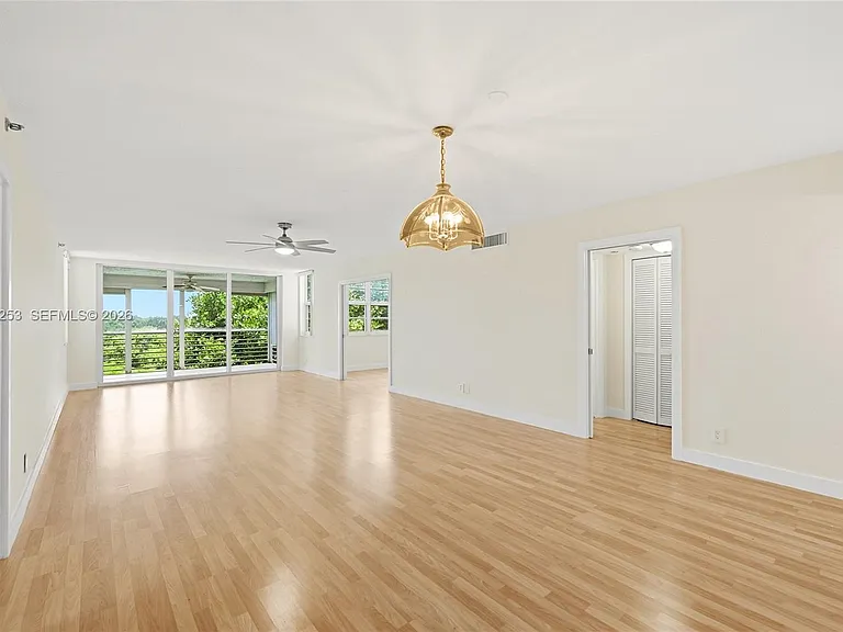 3520 Oaks Way #407 — Photo 21