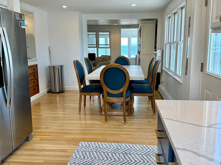 92 Foster Ave — Photo 14
