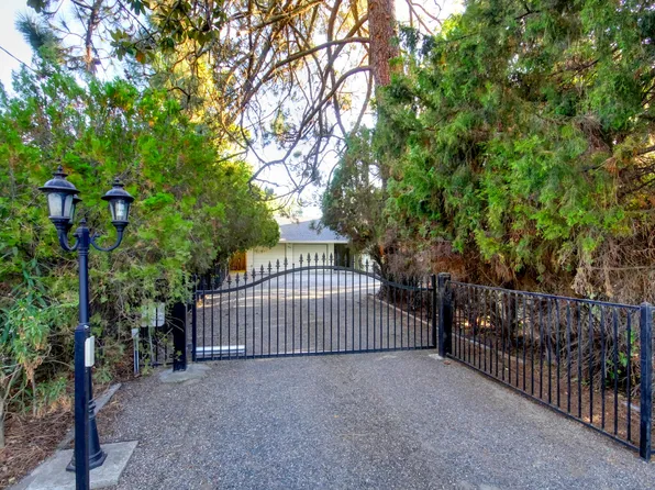 6016 Palm Dr, Carmichael, CA 95608